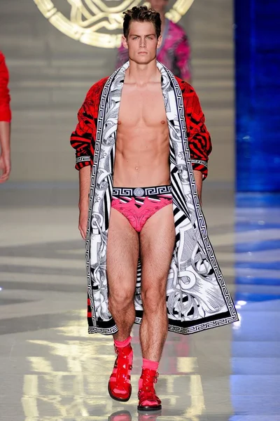 Look 37